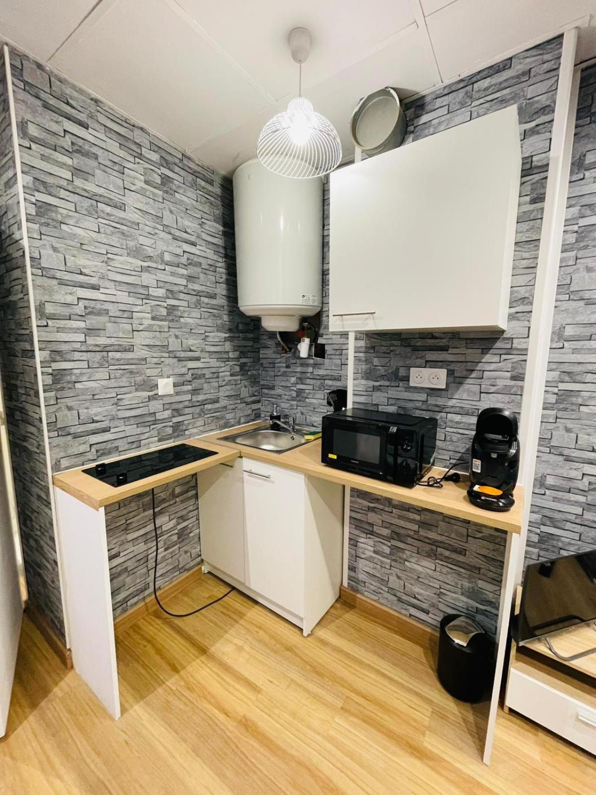 Studio Confortable- Disneyland Paris - Val D Europe - Plein Centre Ville Meaux - 2 Pers מראה חיצוני תמונה