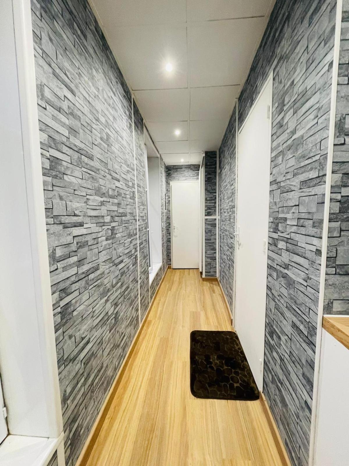 Studio Confortable- Disneyland Paris - Val D Europe - Plein Centre Ville Meaux - 2 Pers מראה חיצוני תמונה